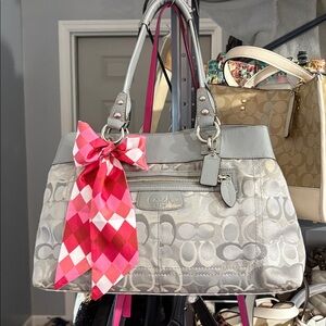 Coach Silver & Gray Penelope Signature Jacquard Shoulder Bag EUC VERY CLEAN